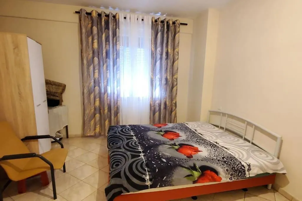 Cozy Apartment In 地拉那