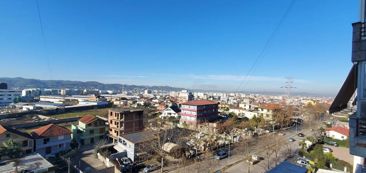 Cozy Apartment In 地拉那