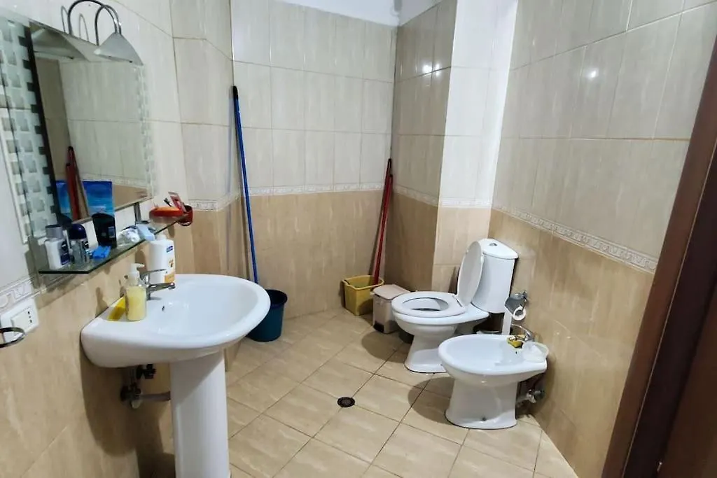 Cozy Apartment In 地拉那 0*,